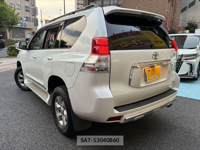 Toyota LAND CRUISER PRADO 2011-11 7508954-26