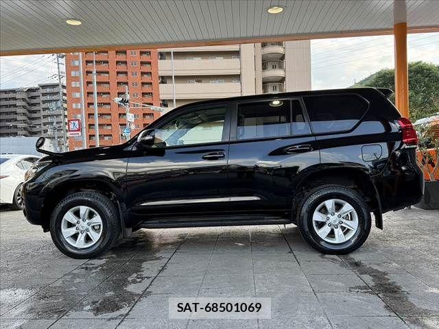 Toyota LAND CRUISER PRADO 2018-02 7501181-11