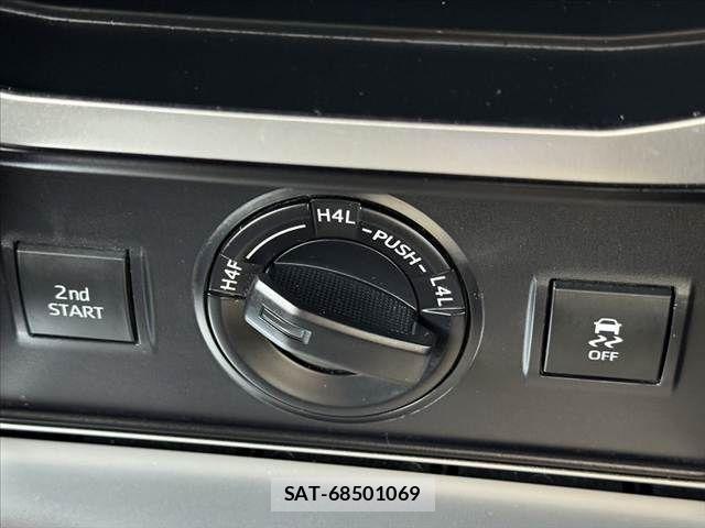 Toyota LAND CRUISER PRADO 2018-02 7501181-24