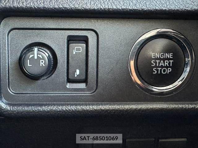 Toyota LAND CRUISER PRADO 2018-02 7501181-25