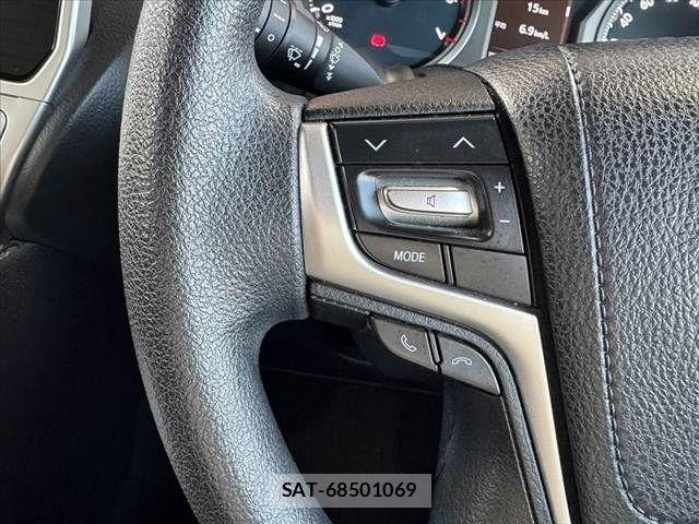 Toyota LAND CRUISER PRADO 2018-02 7501181-29