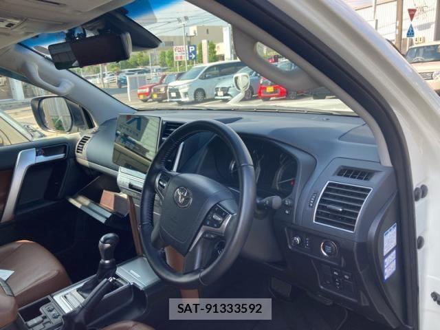 Toyota LAND CRUISER PRADO 2022-05 7501160-14