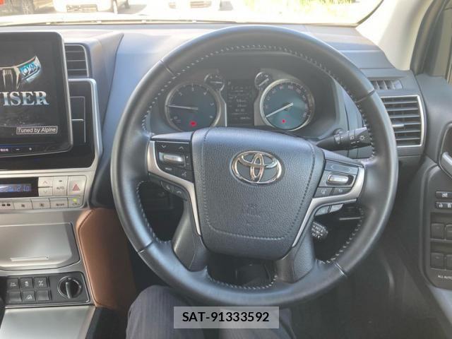 Toyota LAND CRUISER PRADO 2022-05 7501160-18