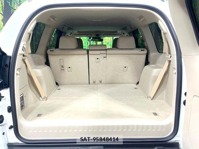 Toyota LAND CRUISER PRADO 2023-03 7562318-10