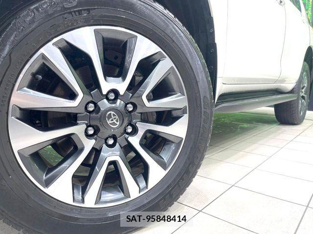 Toyota LAND CRUISER PRADO 2023-03 7562318-13