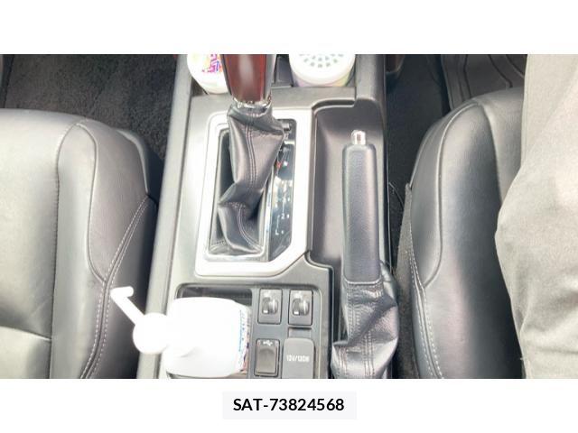 Toyota LAND CRUISER PRADO 2014-02 7562322-11
