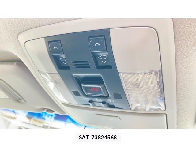 Toyota LAND CRUISER PRADO 2014-02 7562322-15