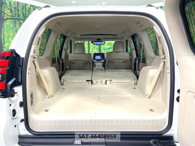 Toyota LAND CRUISER PRADO 2023-03 7562308-13
