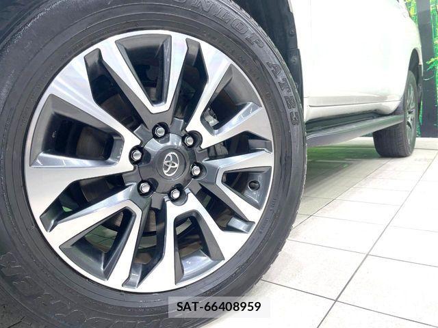 Toyota LAND CRUISER PRADO 2023-03 7562308-16