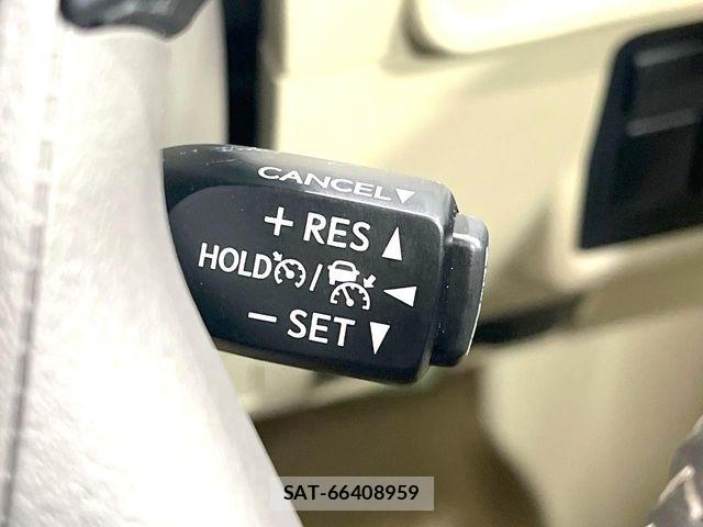 Toyota LAND CRUISER PRADO 2023-03 7562308-8
