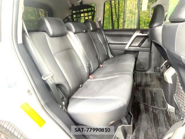 Toyota LAND CRUISER PRADO 2023-02 7562306-8