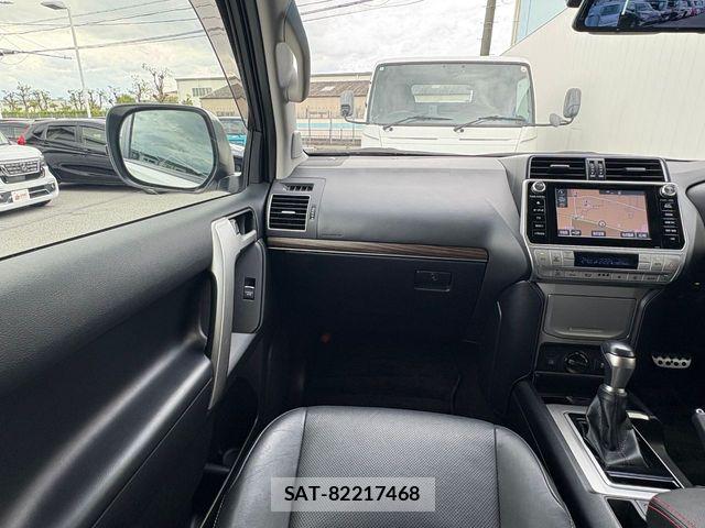 Toyota LAND CRUISER PRADO 2018-02 7617464-9