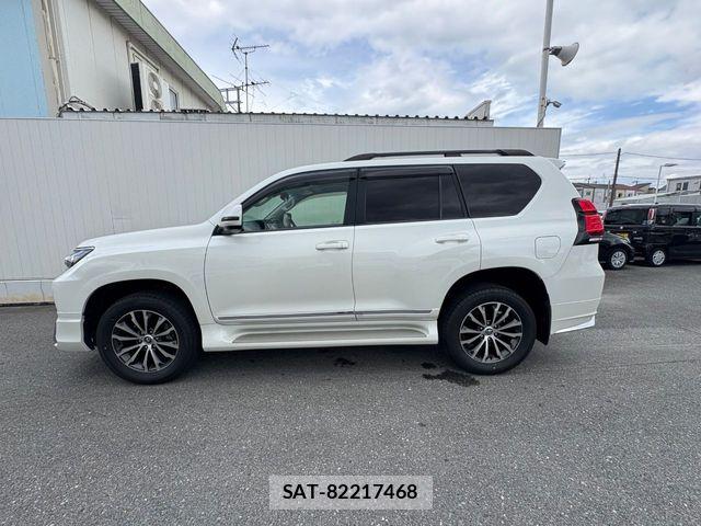 Toyota LAND CRUISER PRADO 2018-02 7617464-23