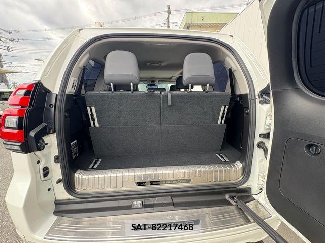 Toyota LAND CRUISER PRADO 2018-02 7617464-6