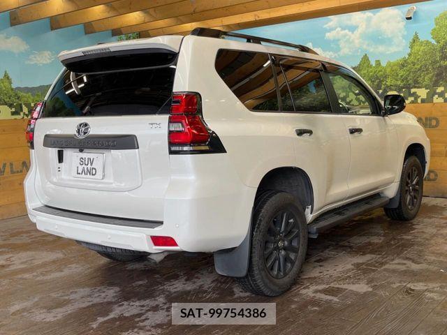 Toyota LAND CRUISER PRADO 2023-11 7617453-17