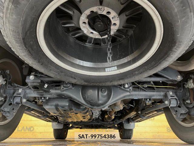 Toyota LAND CRUISER PRADO 2023-11 7617453-19