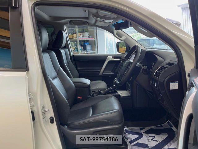 Toyota LAND CRUISER PRADO 2023-11 7617453-8