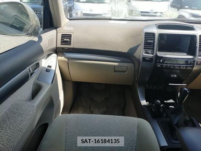 Toyota LAND CRUISER PRADO 2004-02 7617489-25