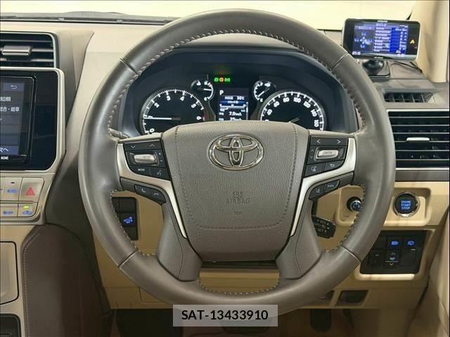 Toyota LAND CRUISER PRADO 2021-07 7617467-12