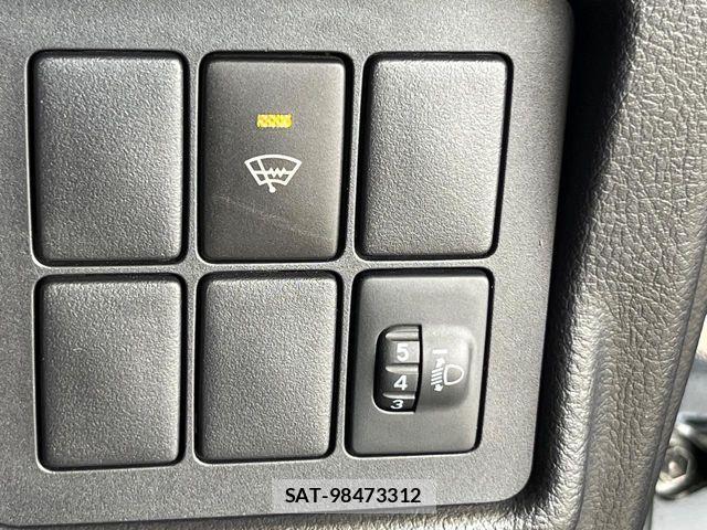 Toyota LAND CRUISER PRADO 2012-10 7617484-4