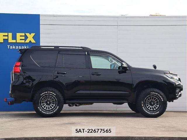 Toyota LAND CRUISER PRADO 2023-01 7617451-3