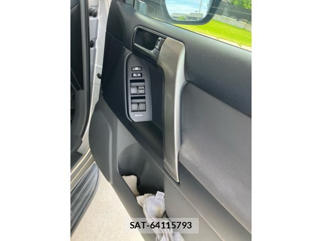 Toyota LAND CRUISER PRADO 2009-10 7617487-14