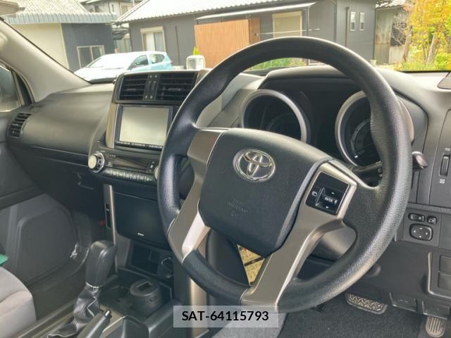 Toyota LAND CRUISER PRADO 2009-10 7617487-19