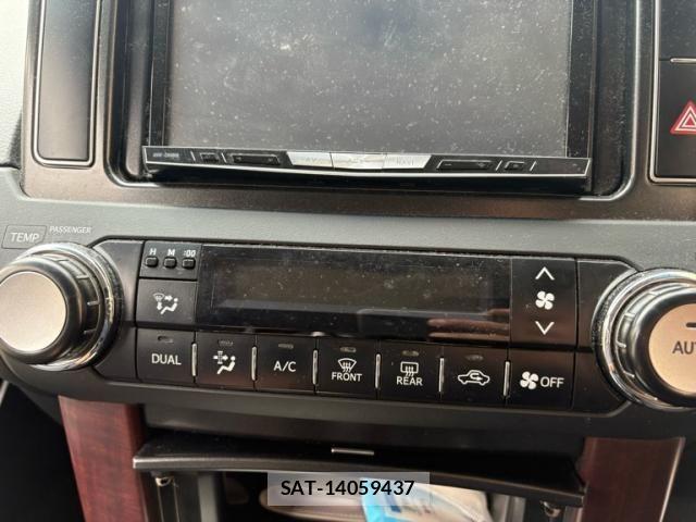 Toyota LAND CRUISER PRADO 2014-01 7617483-23