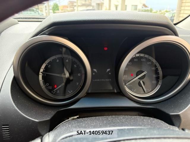 Toyota LAND CRUISER PRADO 2014-01 7617483-25