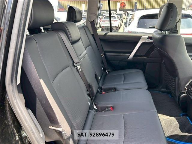 Toyota LAND CRUISER PRADO 2023-07 7617452-14
