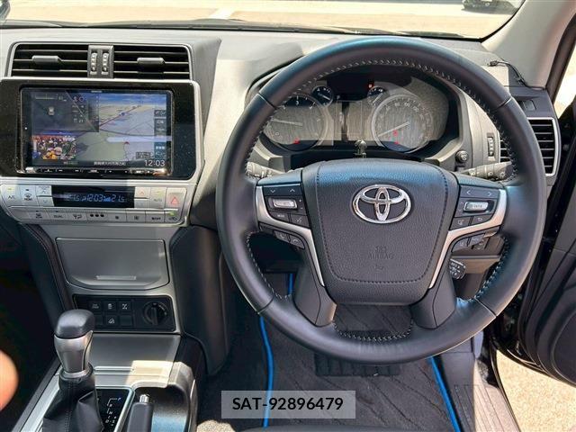 Toyota LAND CRUISER PRADO 2023-07 7617452-19