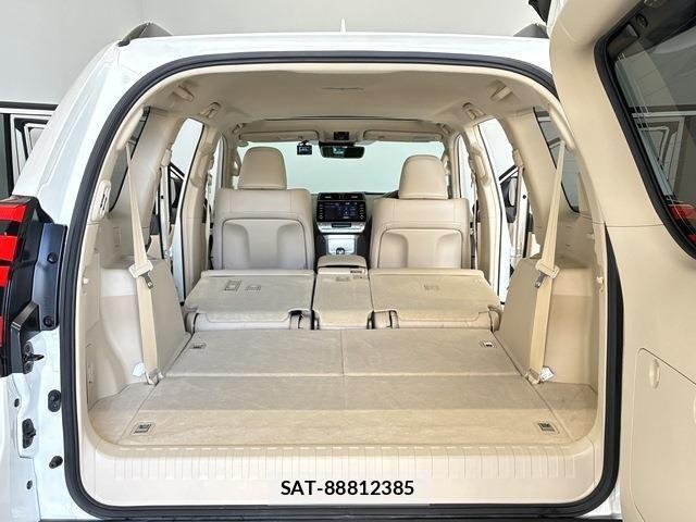 Toyota LAND CRUISER PRADO 2023-08 7617459-12