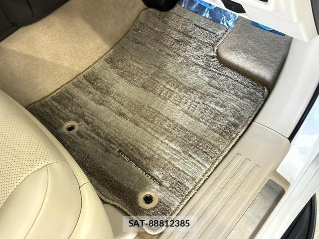 Toyota LAND CRUISER PRADO 2023-08 7617459-17