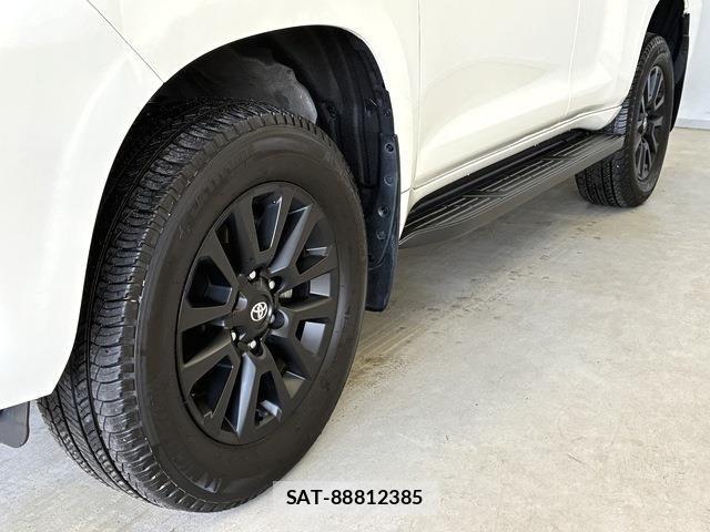 Toyota LAND CRUISER PRADO 2023-08 7617459-25