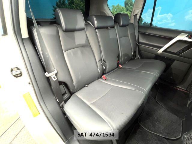 Toyota LAND CRUISER PRADO 2023-06 7617465-8