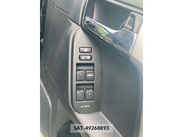 Toyota LAND CRUISER PRADO 2017-03 7617477-13