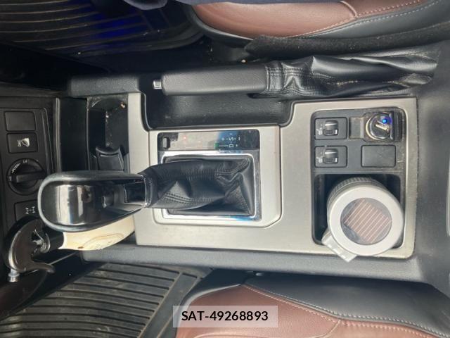 Toyota LAND CRUISER PRADO 2017-03 7617477-22