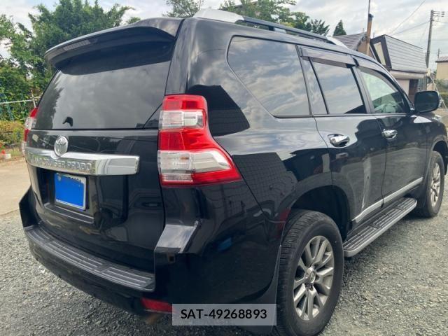 Toyota LAND CRUISER PRADO 2017-03 7617477-7