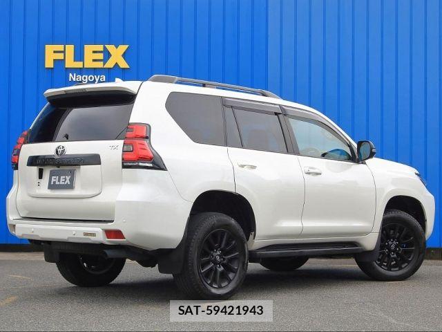 Toyota LAND CRUISER PRADO 2023-01 7617469-2