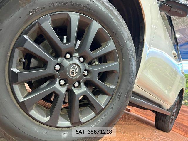 Toyota LAND CRUISER PRADO 2023-06 7617461-13