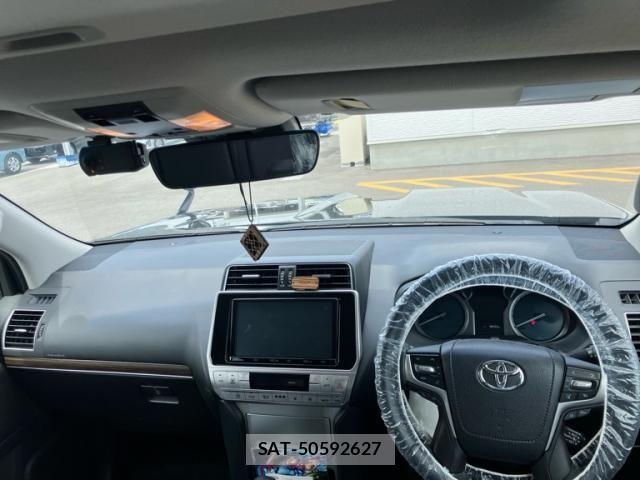 Toyota LAND CRUISER PRADO 2022-11 7617456-13