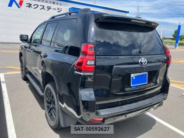 Toyota LAND CRUISER PRADO 2022-11 7617456-7