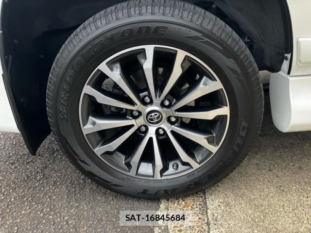 Toyota LAND CRUISER PRADO 2019-11 7617454-10