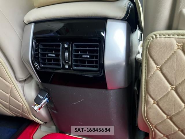 Toyota LAND CRUISER PRADO 2019-11 7617454-21