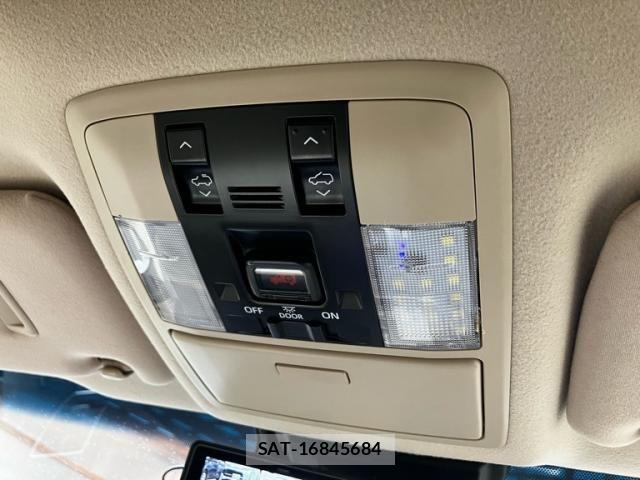Toyota LAND CRUISER PRADO 2019-11 7617454-22