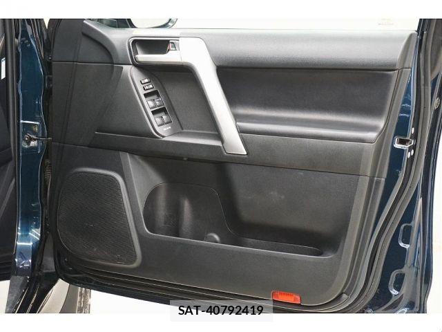 Toyota LAND CRUISER PRADO 2021-01 7617455-11