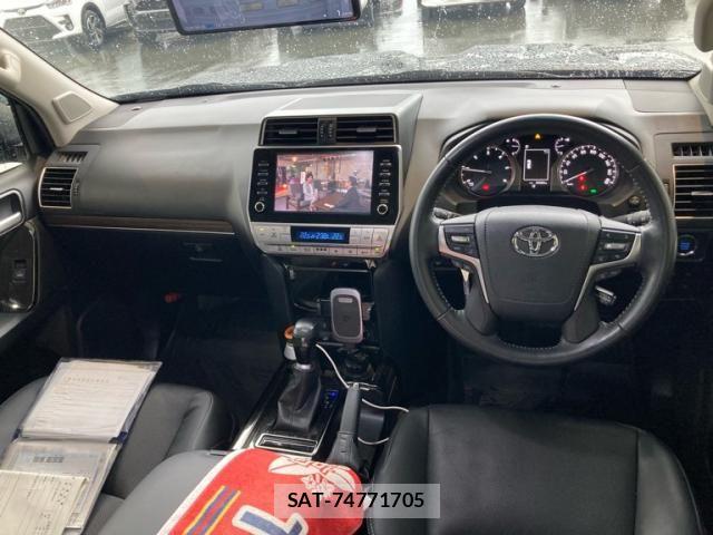 Toyota LAND CRUISER PRADO 2023-04 7617457-13