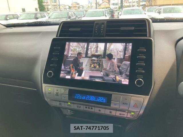 Toyota LAND CRUISER PRADO 2023-04 7617457-16