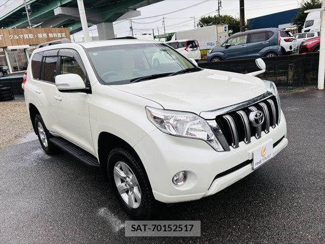 Toyota LAND CRUISER PRADO 2017-05 7724859-16