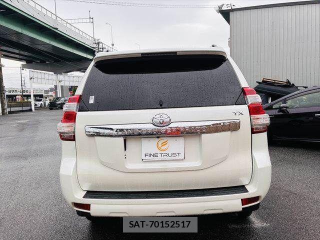 Toyota LAND CRUISER PRADO 2017-05 7724859-19